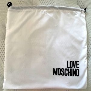 Love Moschino dust bag